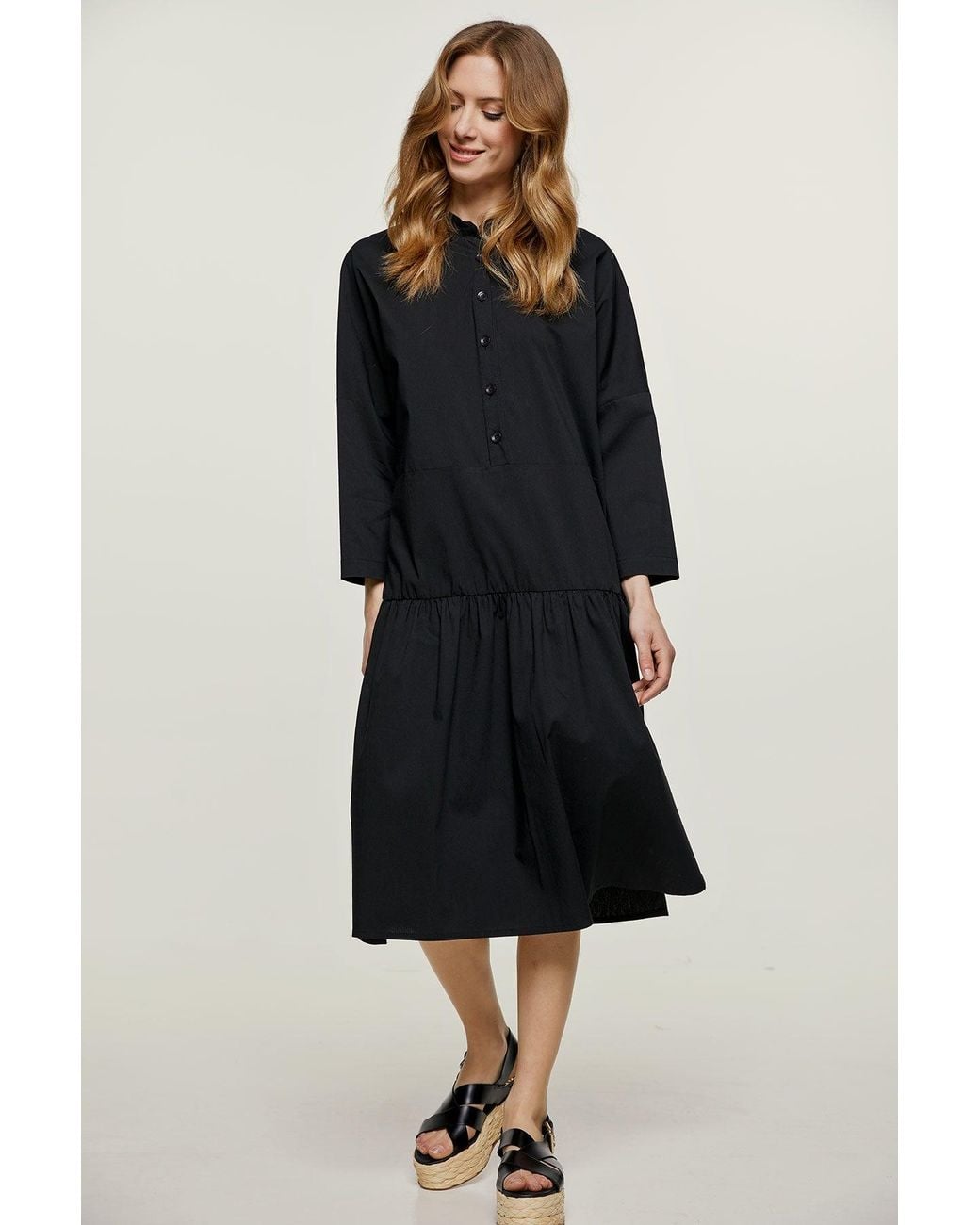 Conquista Black Oversized Dress With Buttons