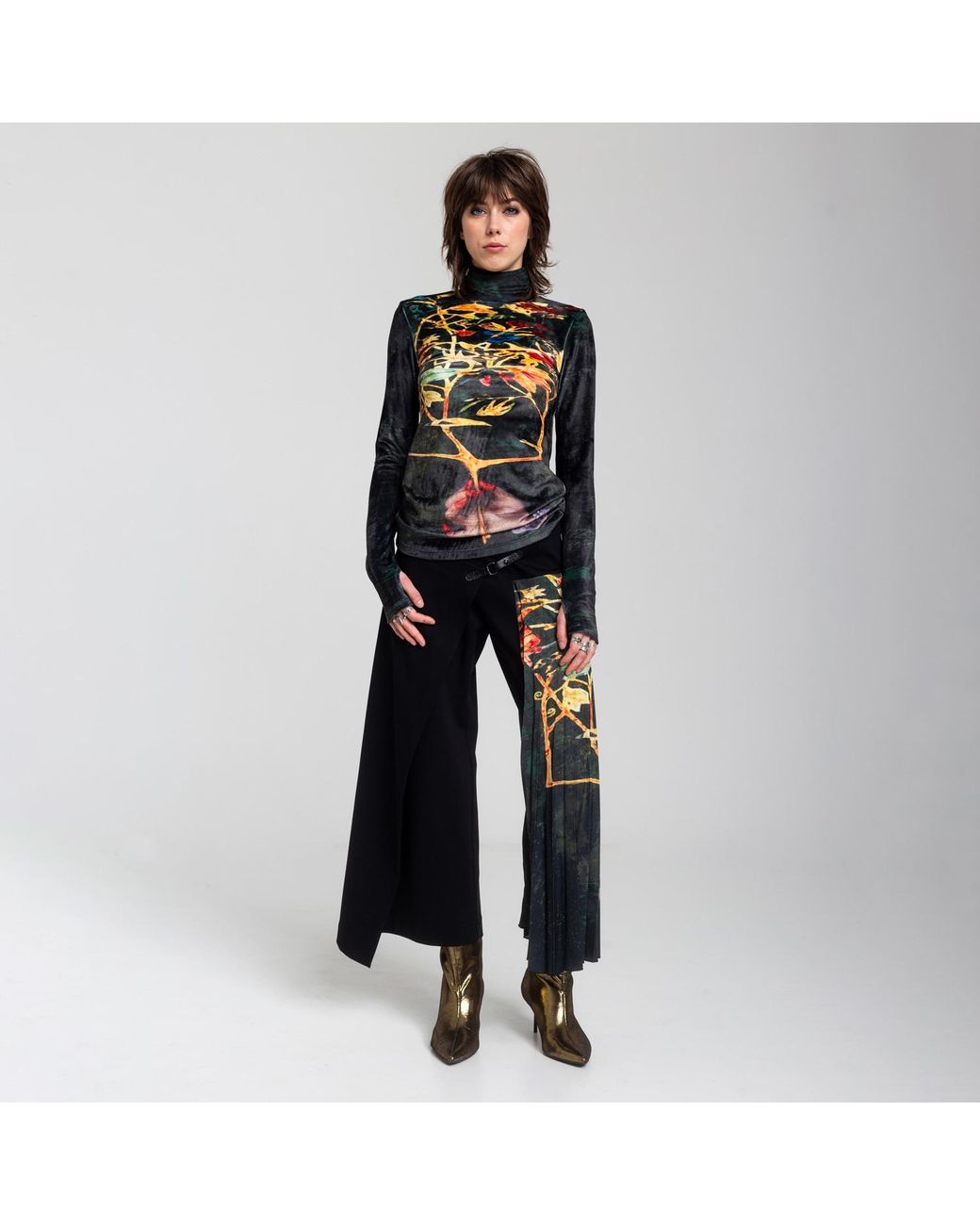 ARTISTA Black Gift Printed Culottes