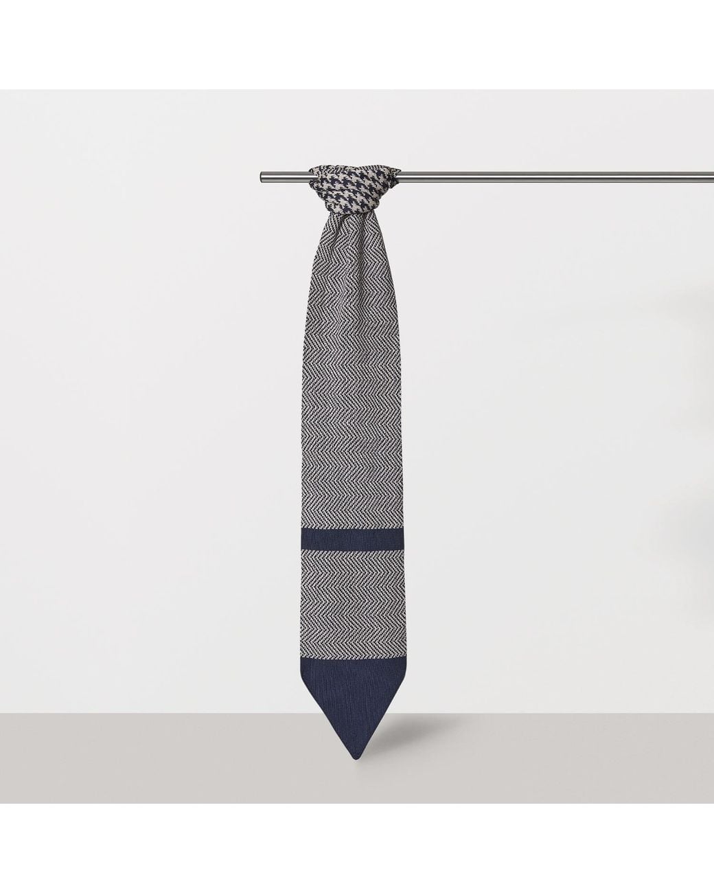 SEREN LONDON Gray Classic Scarf for men