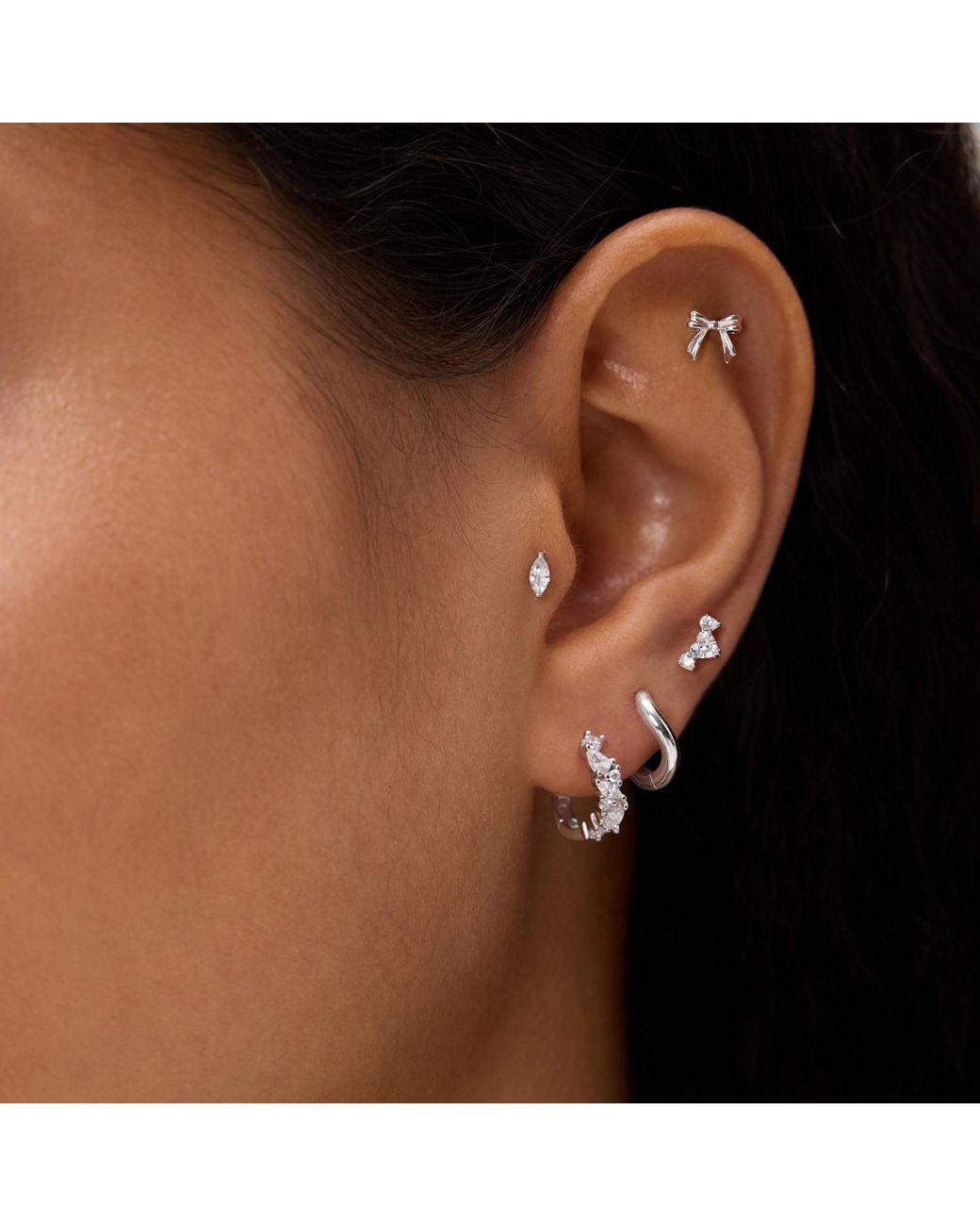 Vanhi Metallic Nori Twisted Crystal Huggies