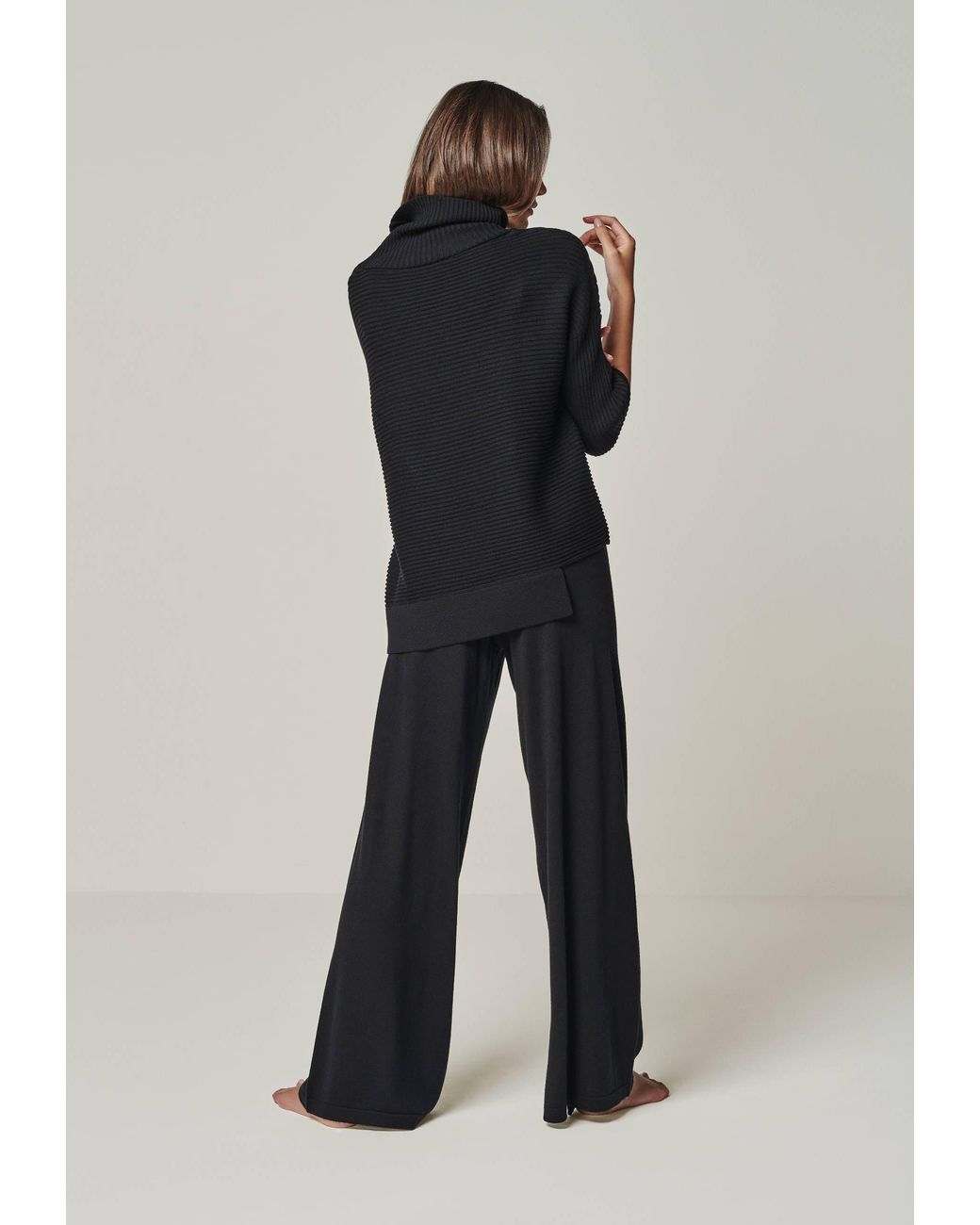 YOU LOOK PERFECT Blue Pullover Bailey, Merino Asymmetric Turtleneck Pullover