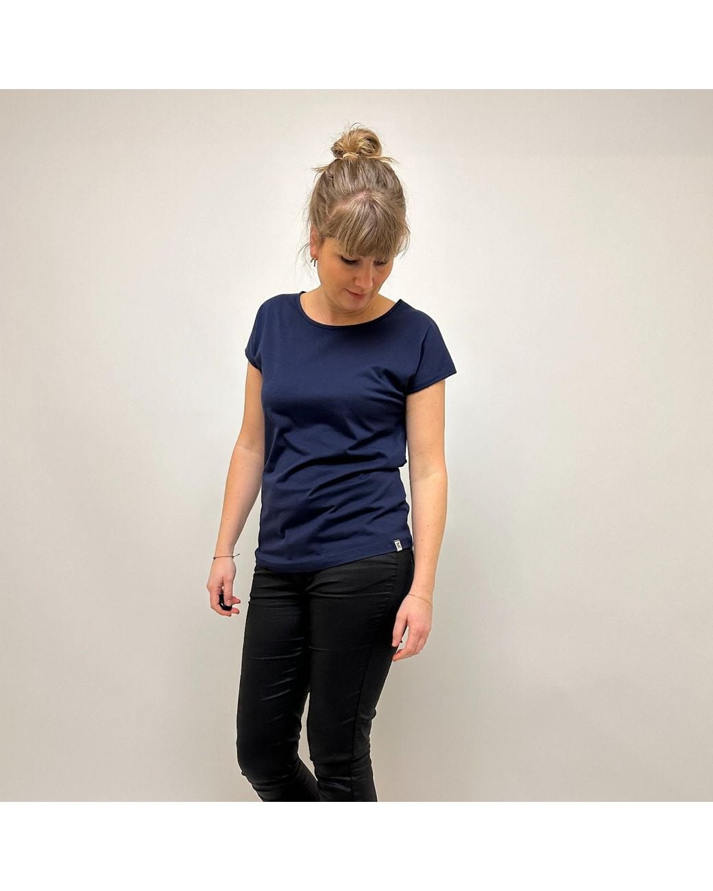 GROBUND Blue Anna T-Shirt
