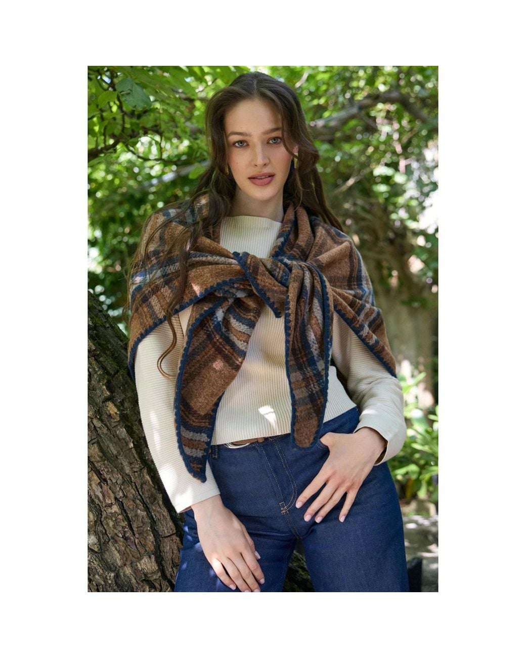 Saachi Brown Knitted Plaid Triangle Shawl