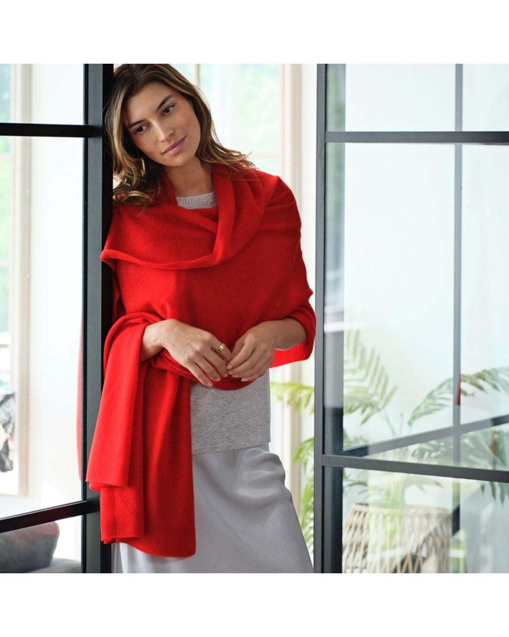 Cove Red Lola Cashmere Travel Wrap