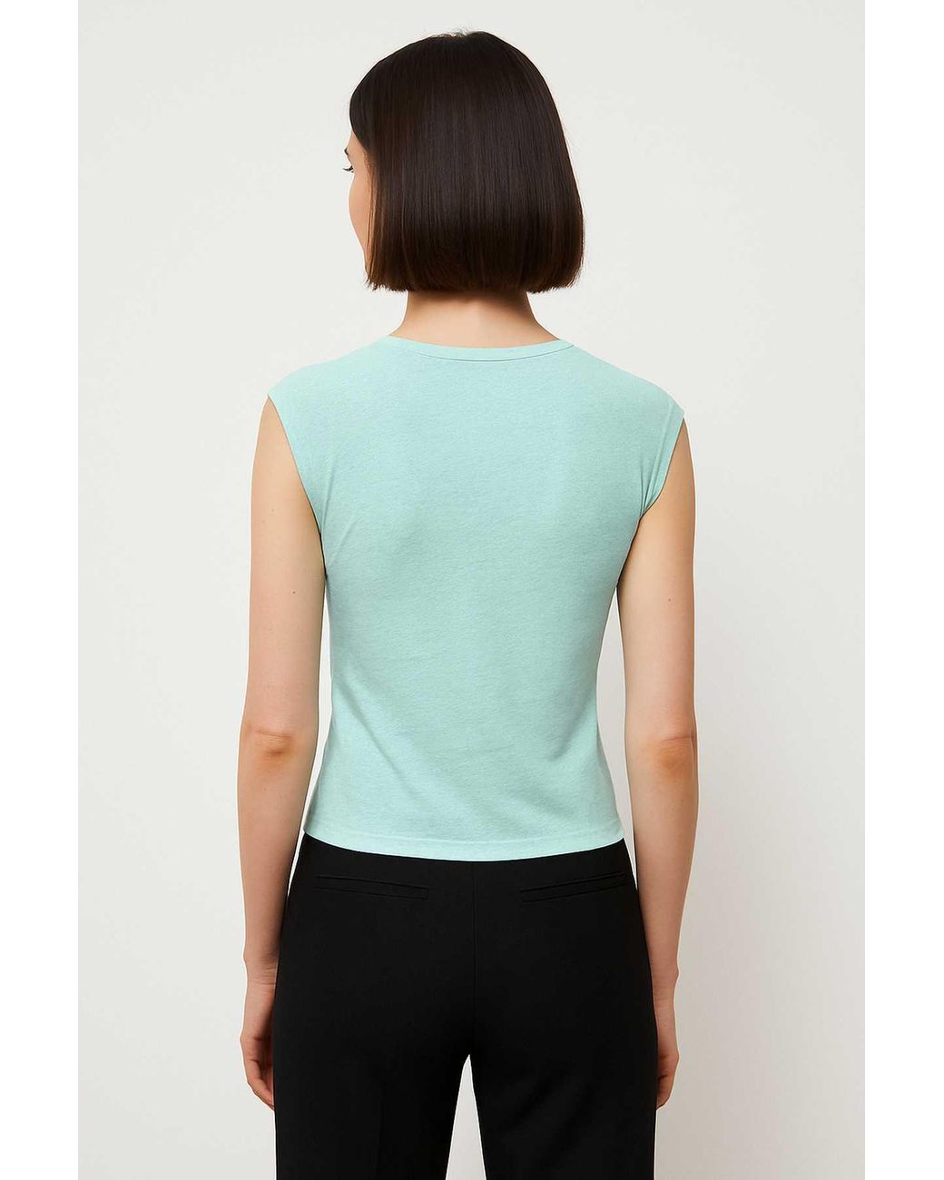 Conquista Green Deep V-Neck Sleeveless Top