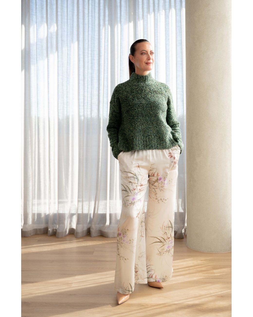 Lindsay Nicholas New York Green Bouclé Mock-Neck Knit Sweater