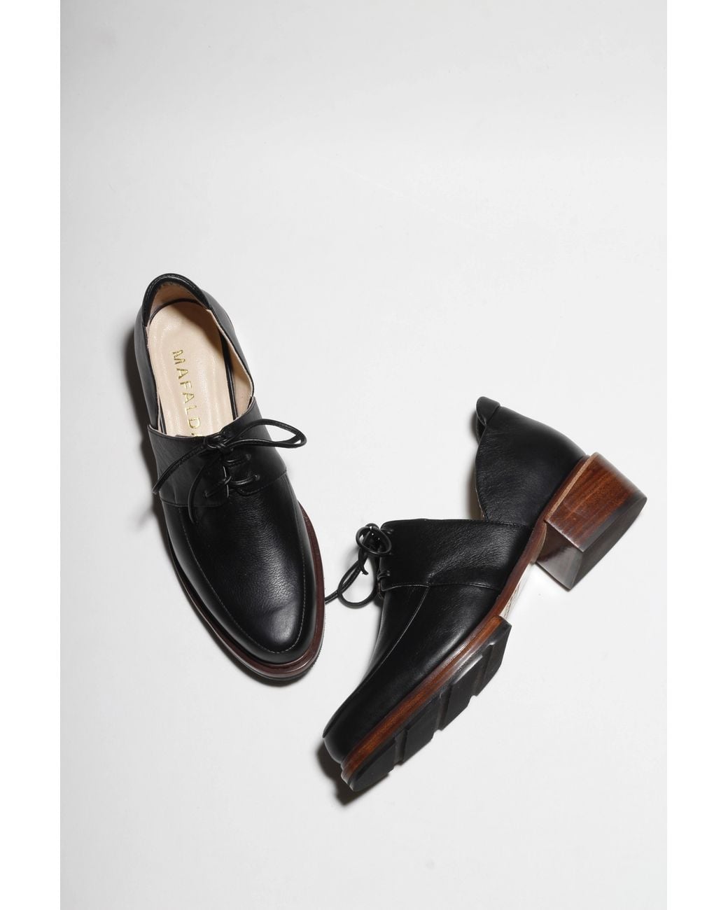 Mafalda Black Bia Derbies