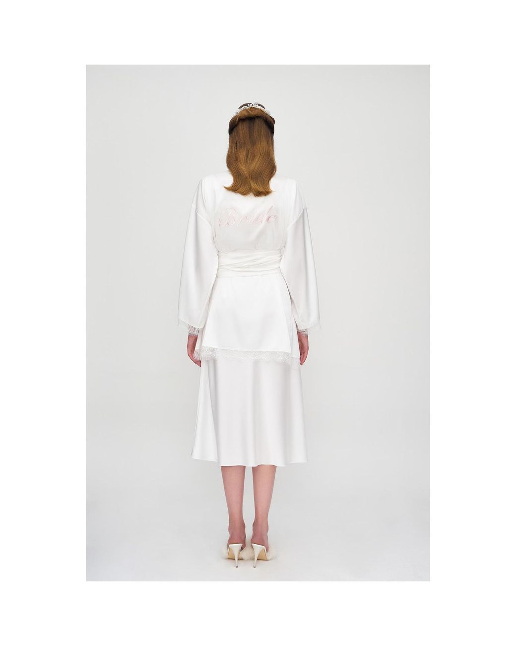 Avenue 8 White Lace Detailed Mini Robe With Custom Embroidery
