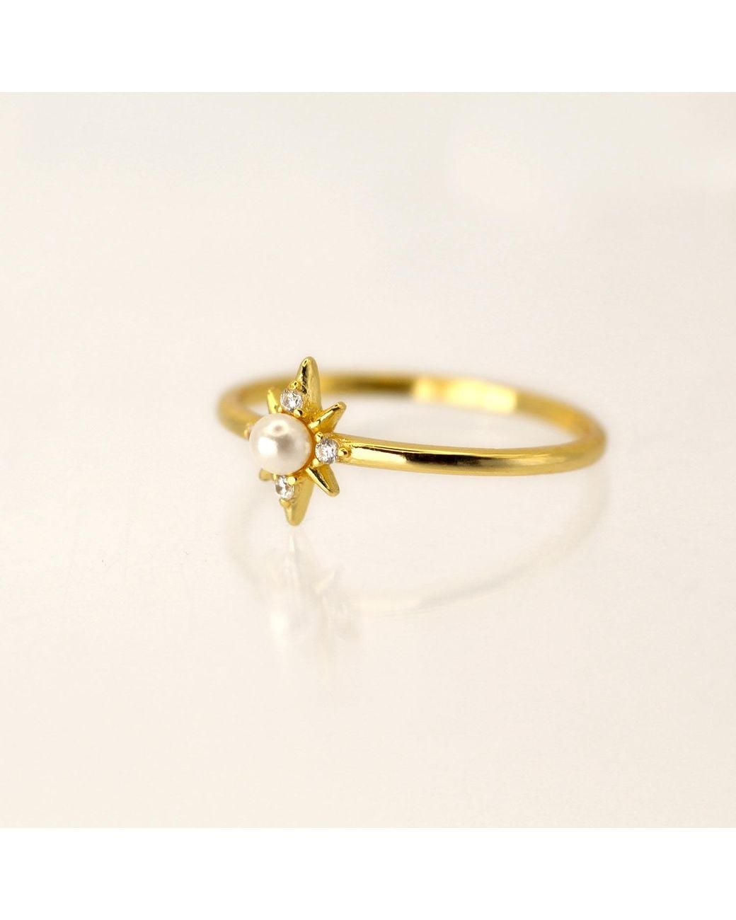 VicStoneNYC Fine Jewelry Metallic Northern Star Pearl And Diamond Ring