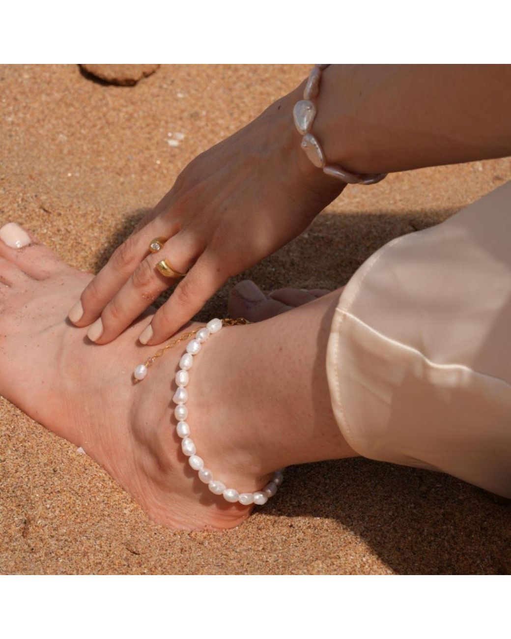 LINYA JEWELLERY Metallic Jodie Pearl Anklet