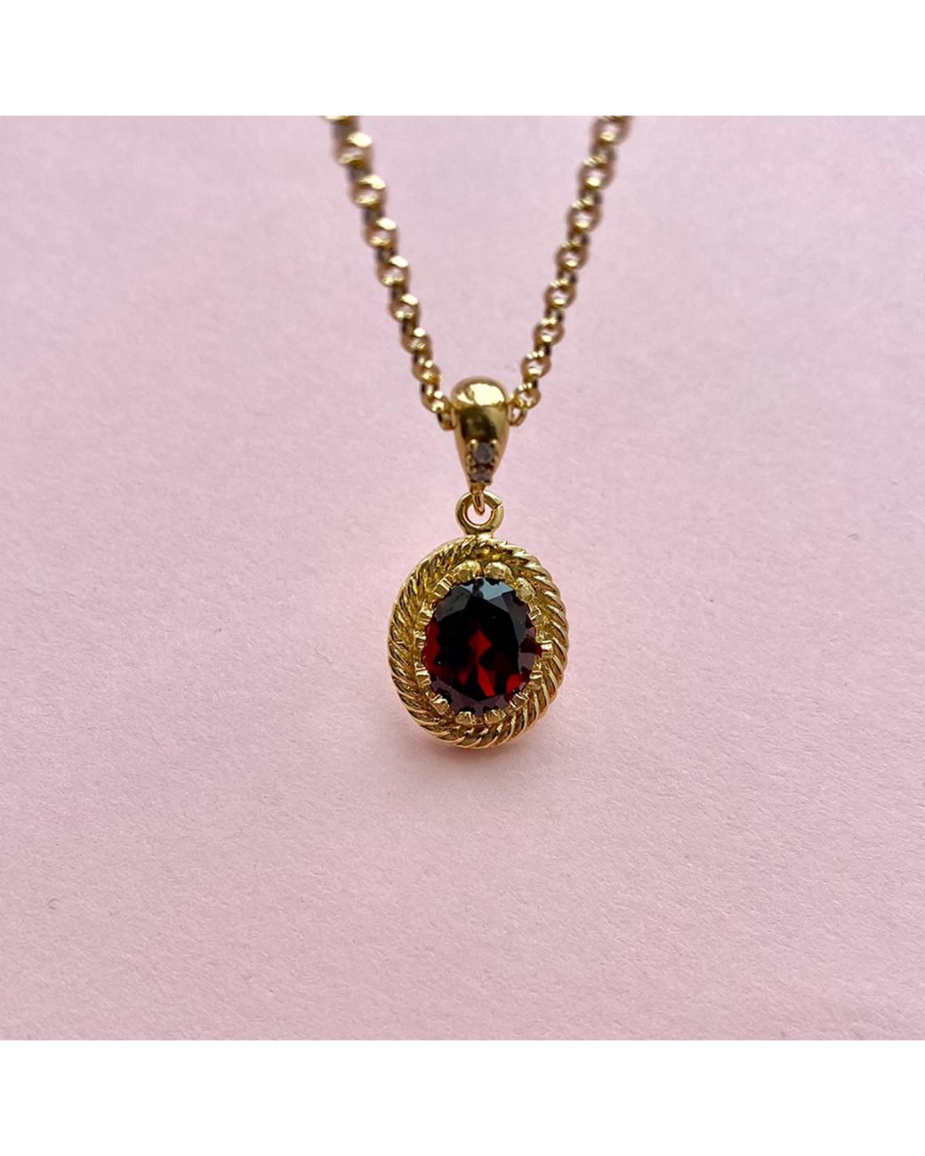 Vintouch Italy Metallic Luccichio Garnet Pendant Necklace