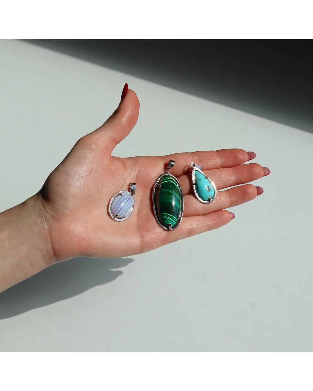 Mineralgems•Studio Green Malachite Pendant With Sterling Chain