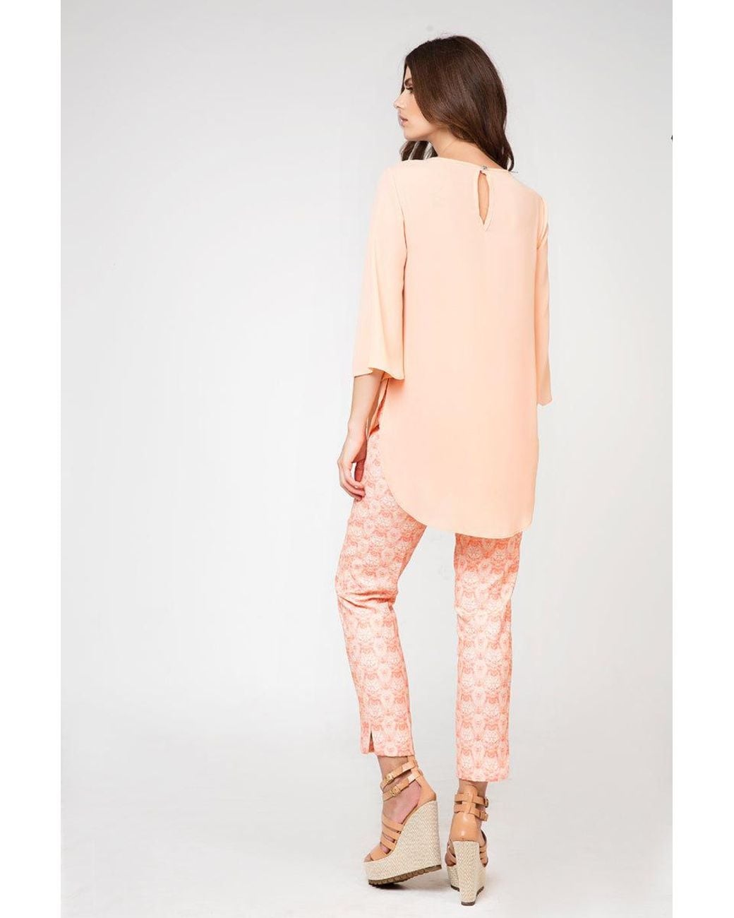 Conquista Pink Tapered Print Pants By Fashion