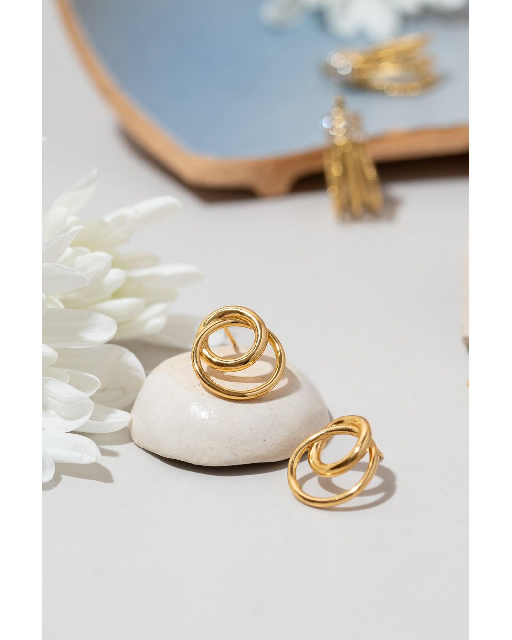 Zynnia Collective Metallic Circle Studs