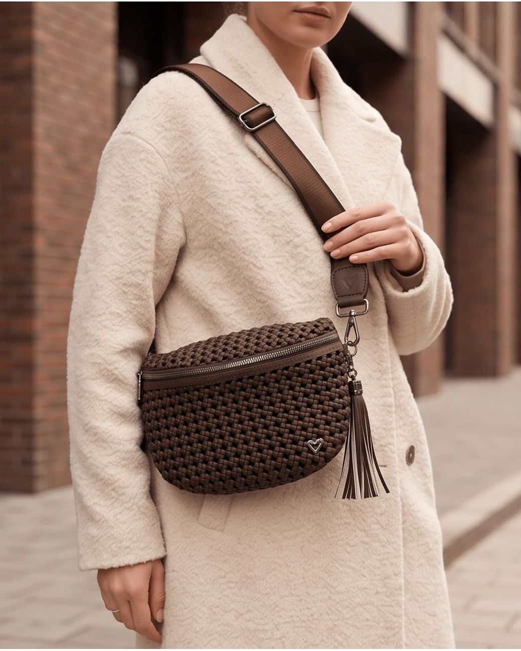 Prenelove Metallic New: Lambton Woven Hand Knotted Crossbody Bag