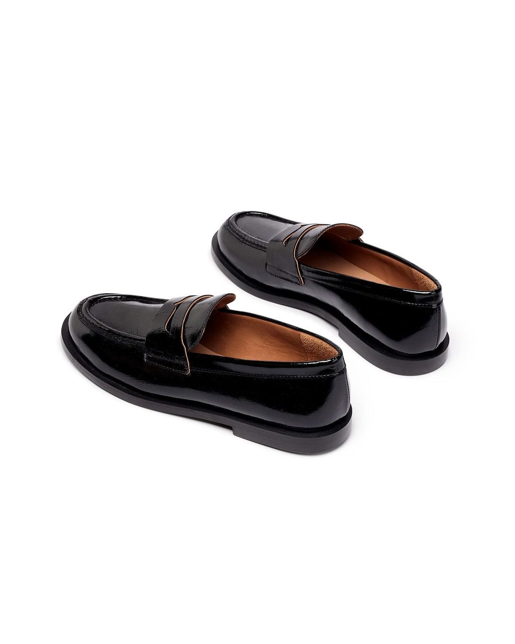 Naguisa Black Loafers