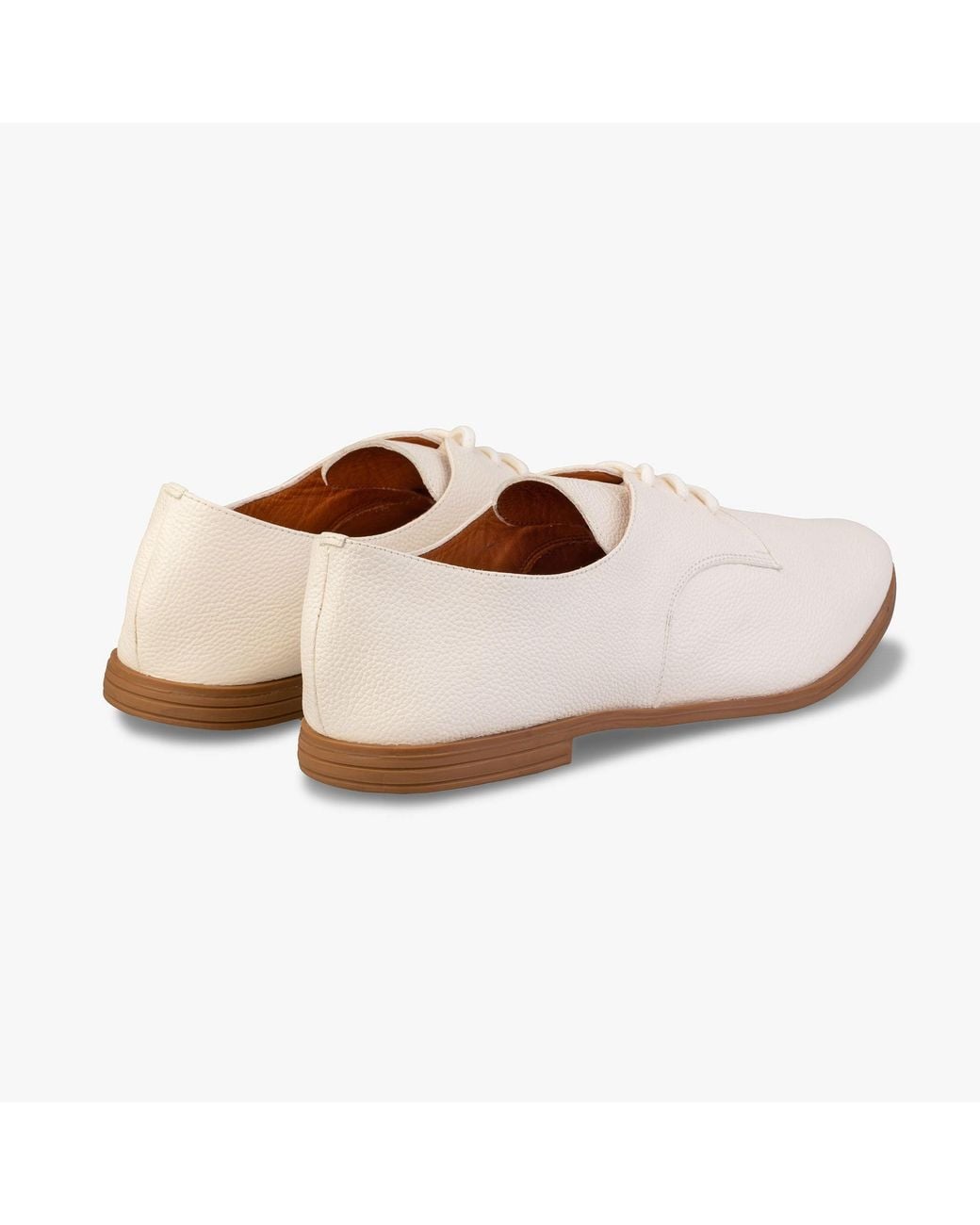 Womads Orange Vanilla Cream Oxfords