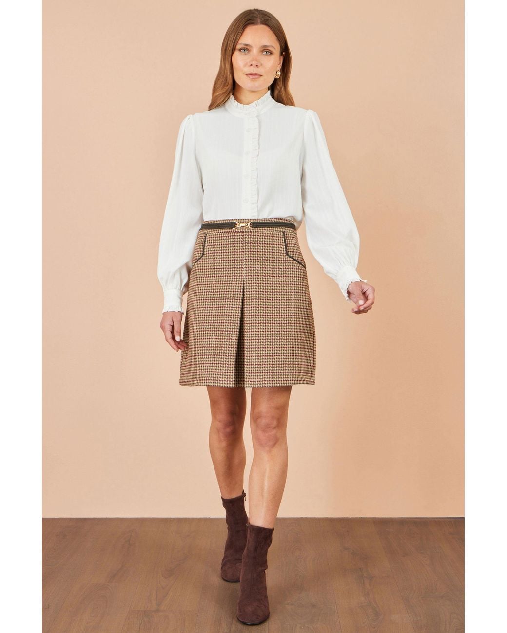Yumi' Natural Check Mini Skirt With Pockets
