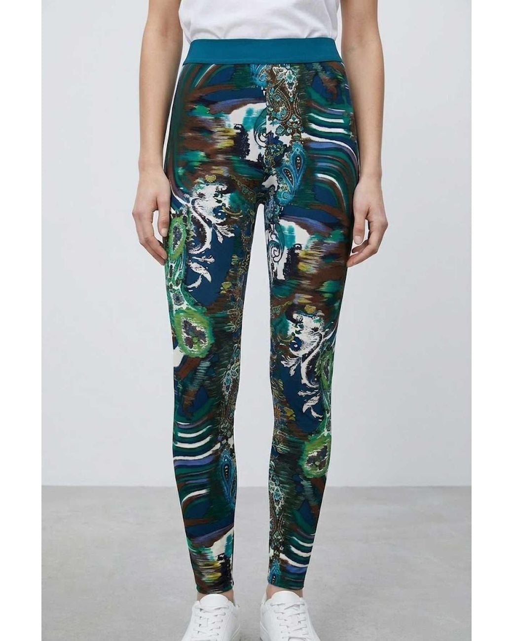 Conquista Green Printed High-Waist Stretch Leggings With Artistic Pattern