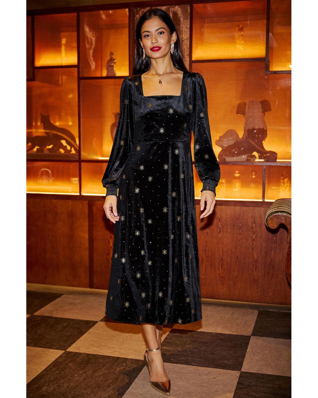 Yumi' Black Velvet Midi Dress With Starburst Foil Print