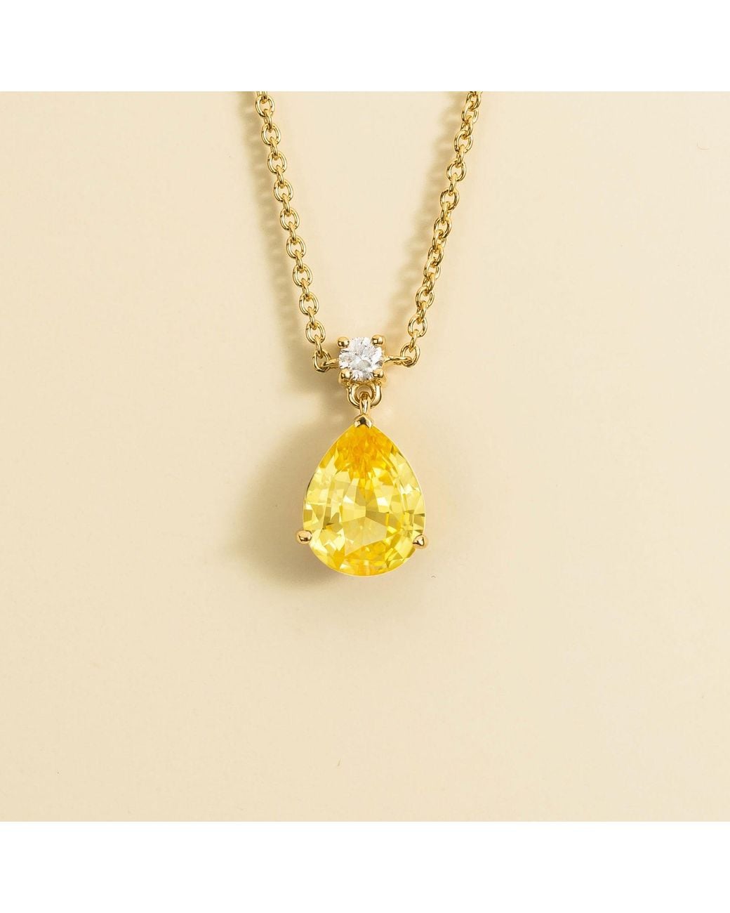 Juvetti Metallic Pisa Medium Pendant Necklace