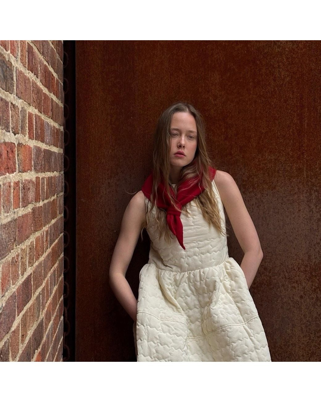 London Atelier Byproduct Red Wool Small Triangle Knitted Scarf