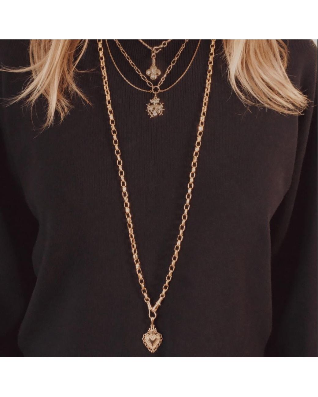 IN CAUDA VENENUM Metallic Divine Necklace