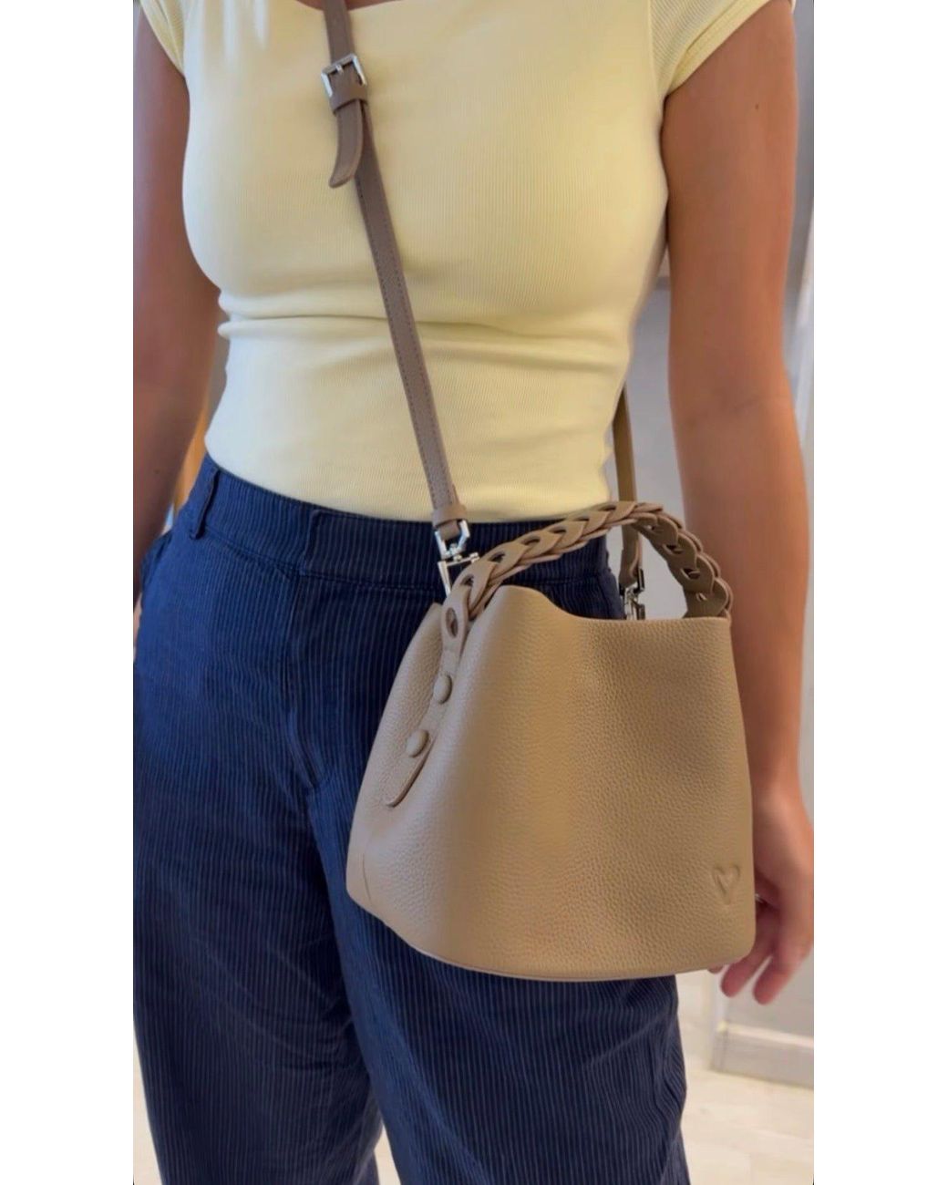 Prenelove Brown New: Trinity Genuine Leather Bucket