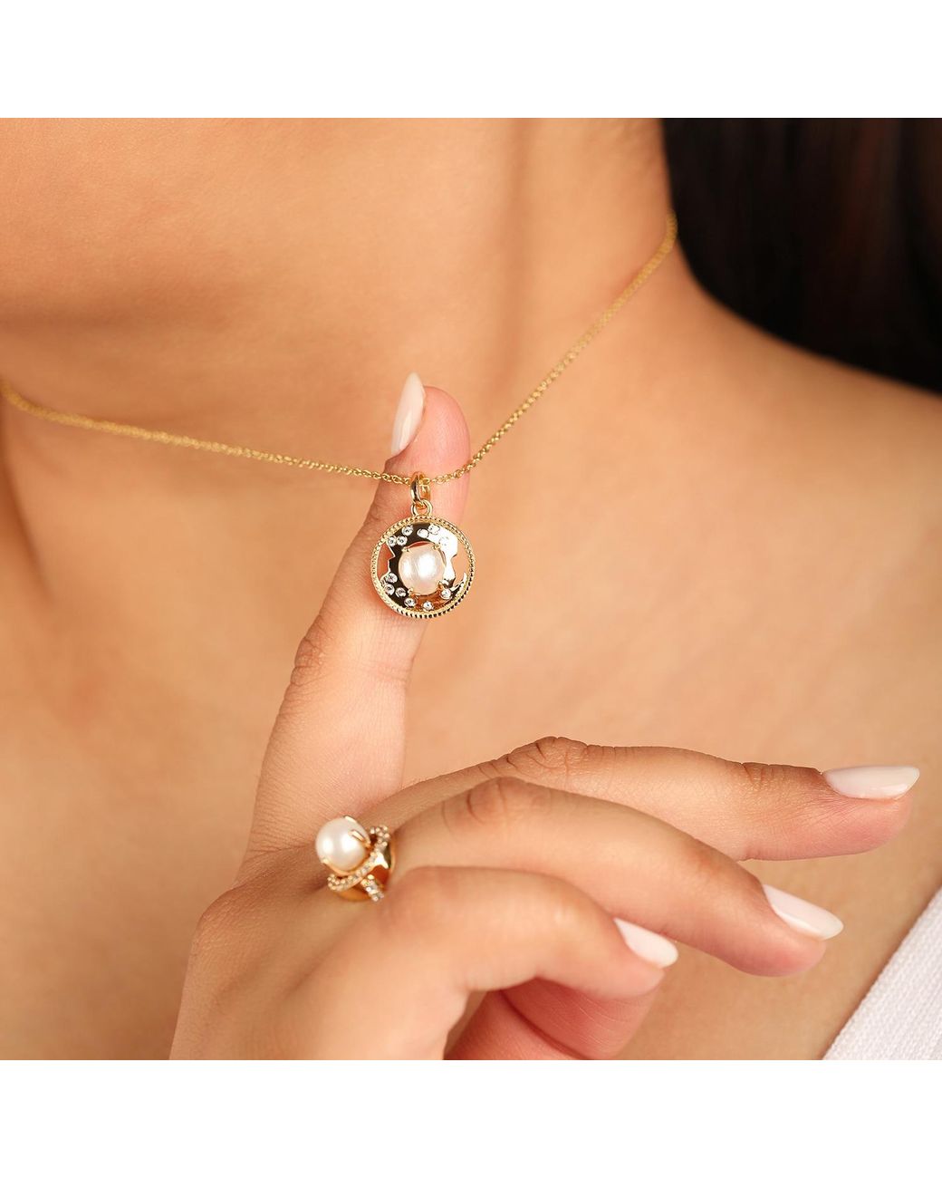 The Jewelz Metallic Pearl Pendant