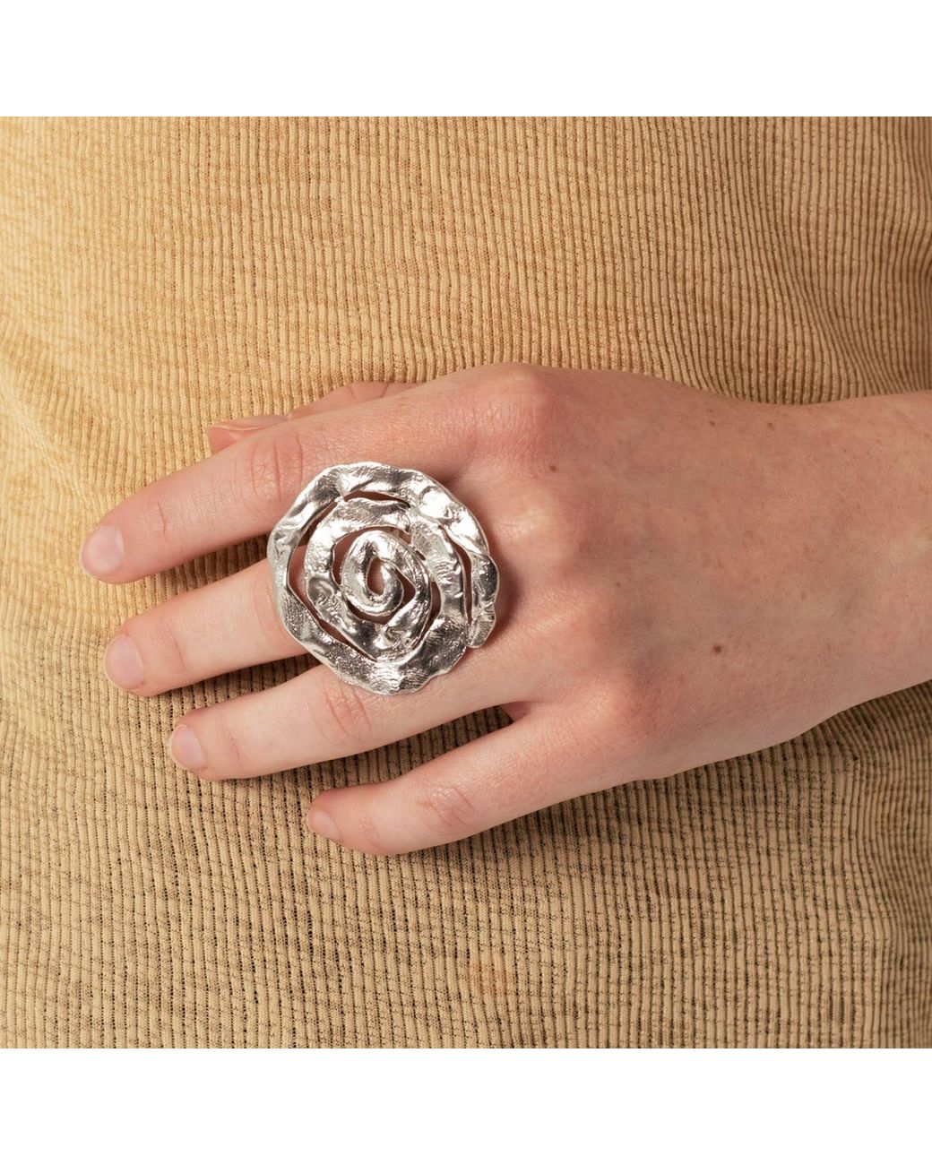 EVA REMENYI Metallic Origin Ring