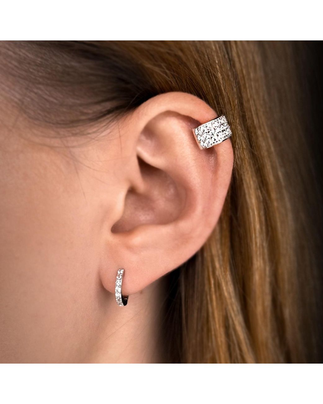 SALLY SKOUFIS White Destiny Ear Cuff With Made Cz Diamond Stimulant