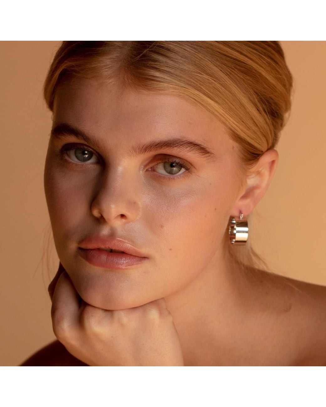Arctic Fox & Co. Metallic Charlotta Hoop Earrings