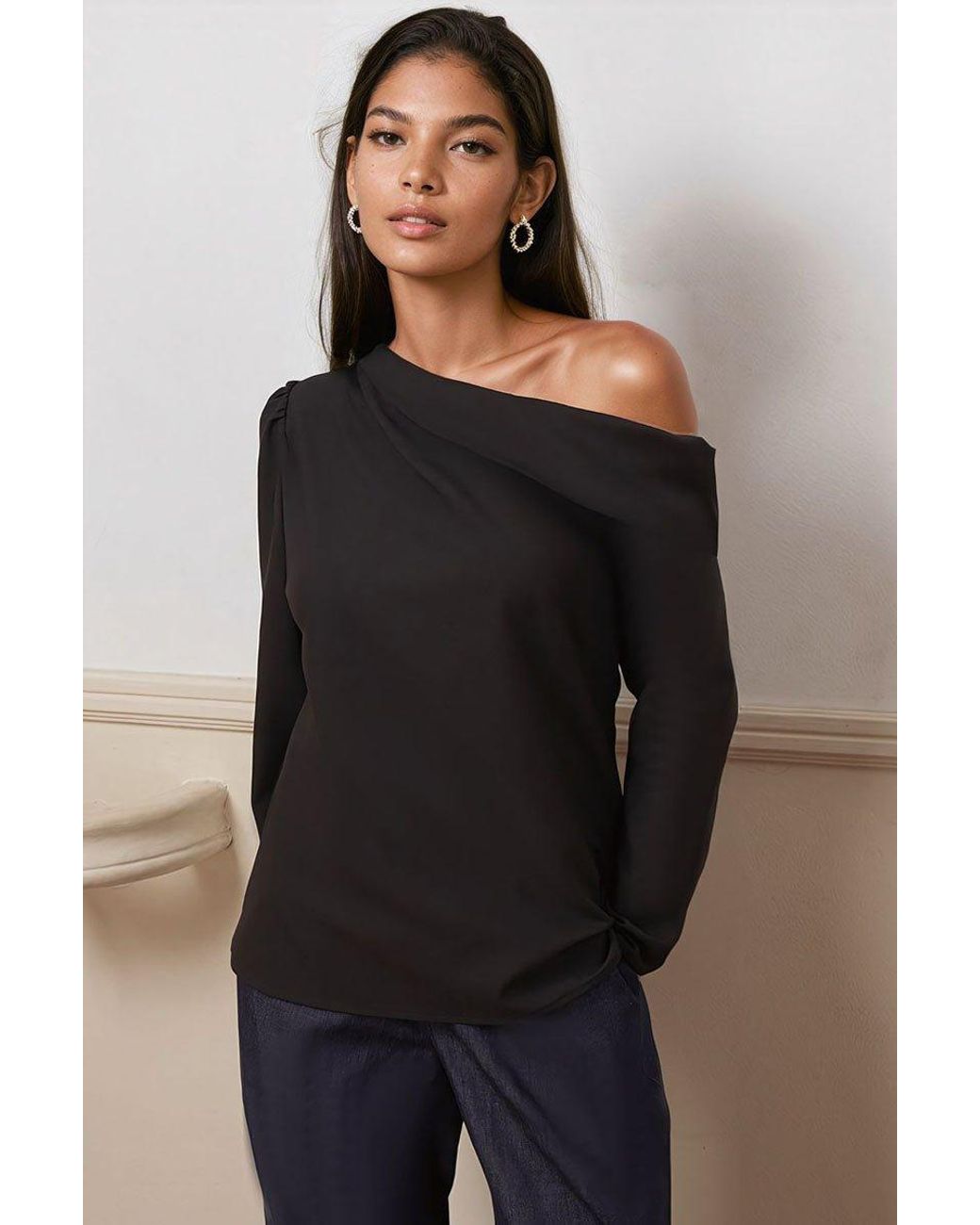 Yumi Kim Black Nikola Top