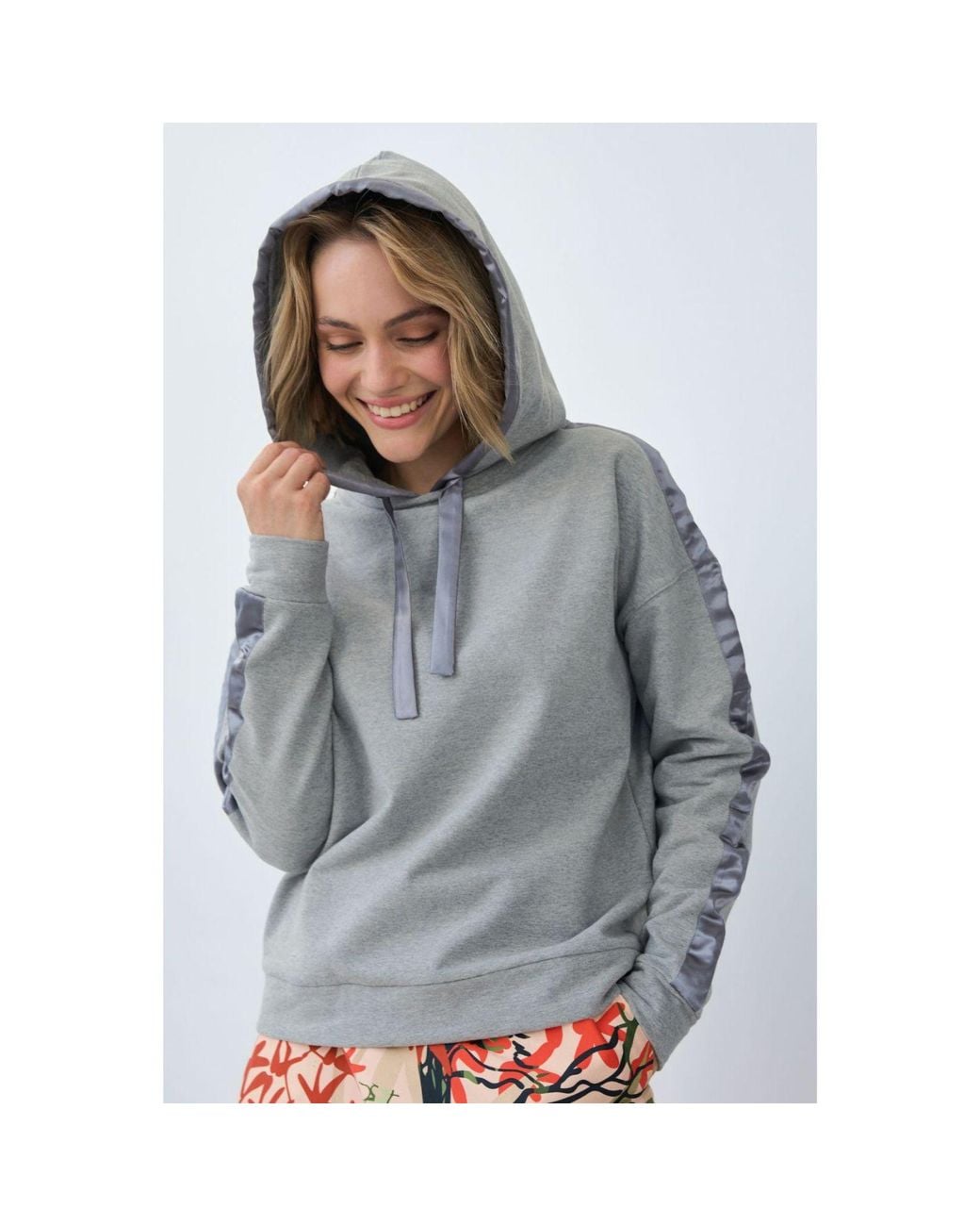 Marianna Déri Gray Deluxe Hoodie