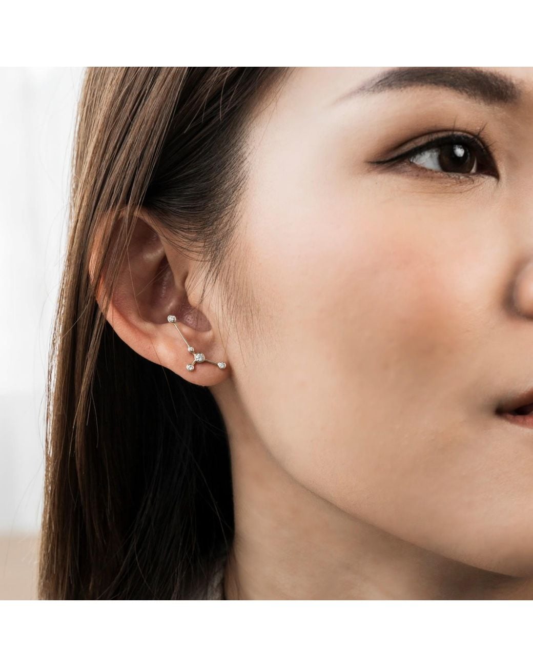 Genevieve Collection Metallic Cancer Zodiac Constellation Earring 18K & Diamond
