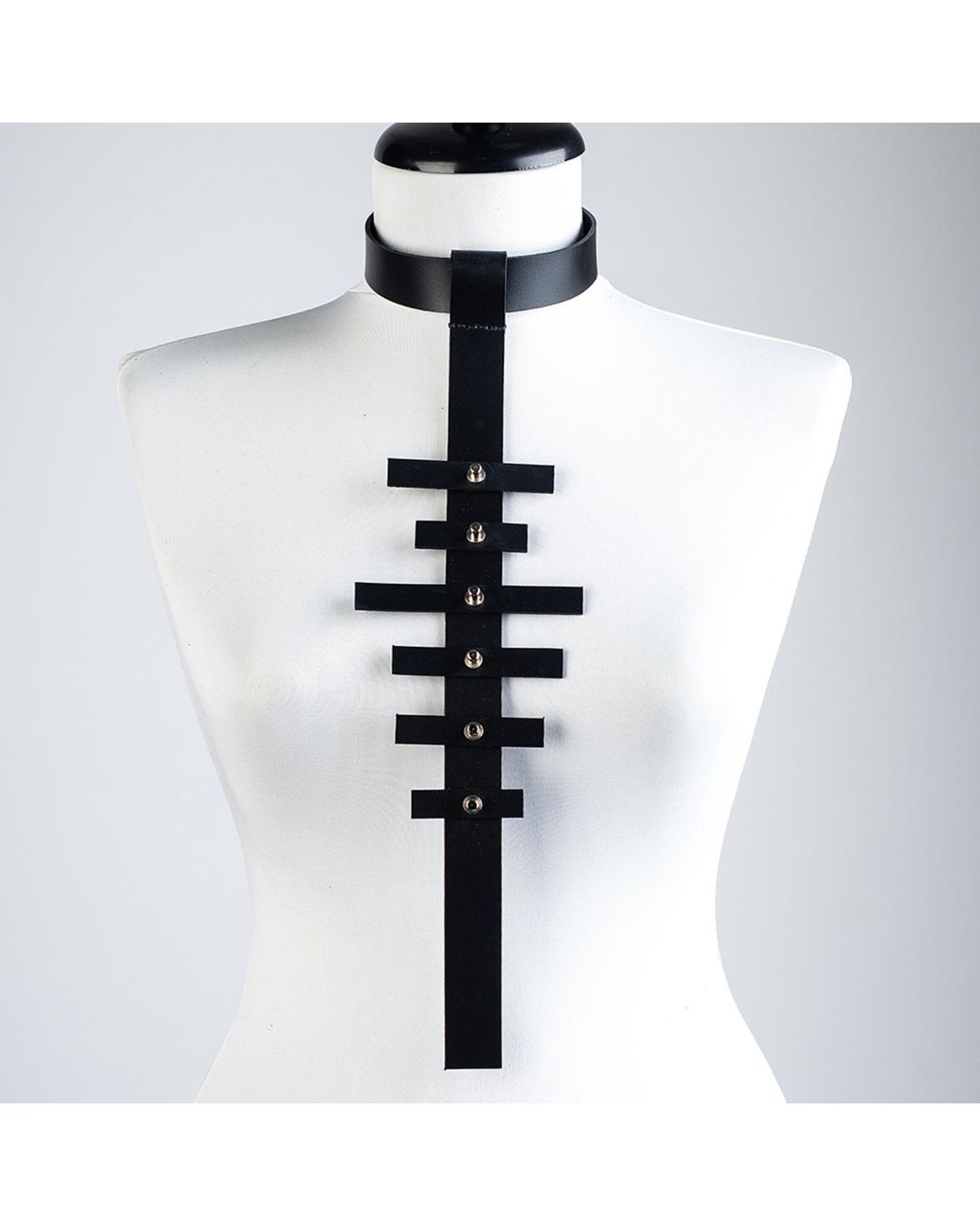 Metamorph Black Extravagant Leather Choker