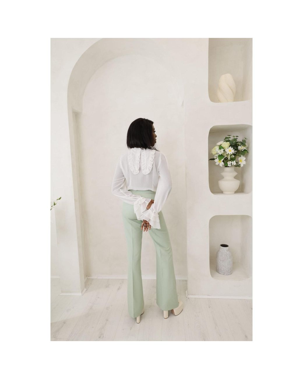 34B White Neutrals Felise Ruffle Blouse