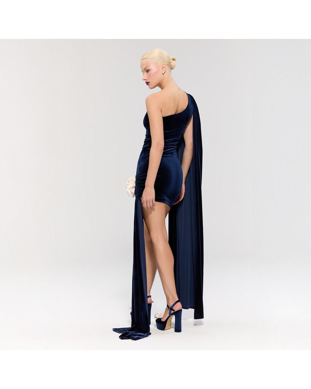 Nur Karaata Blue Empress Rose Dress