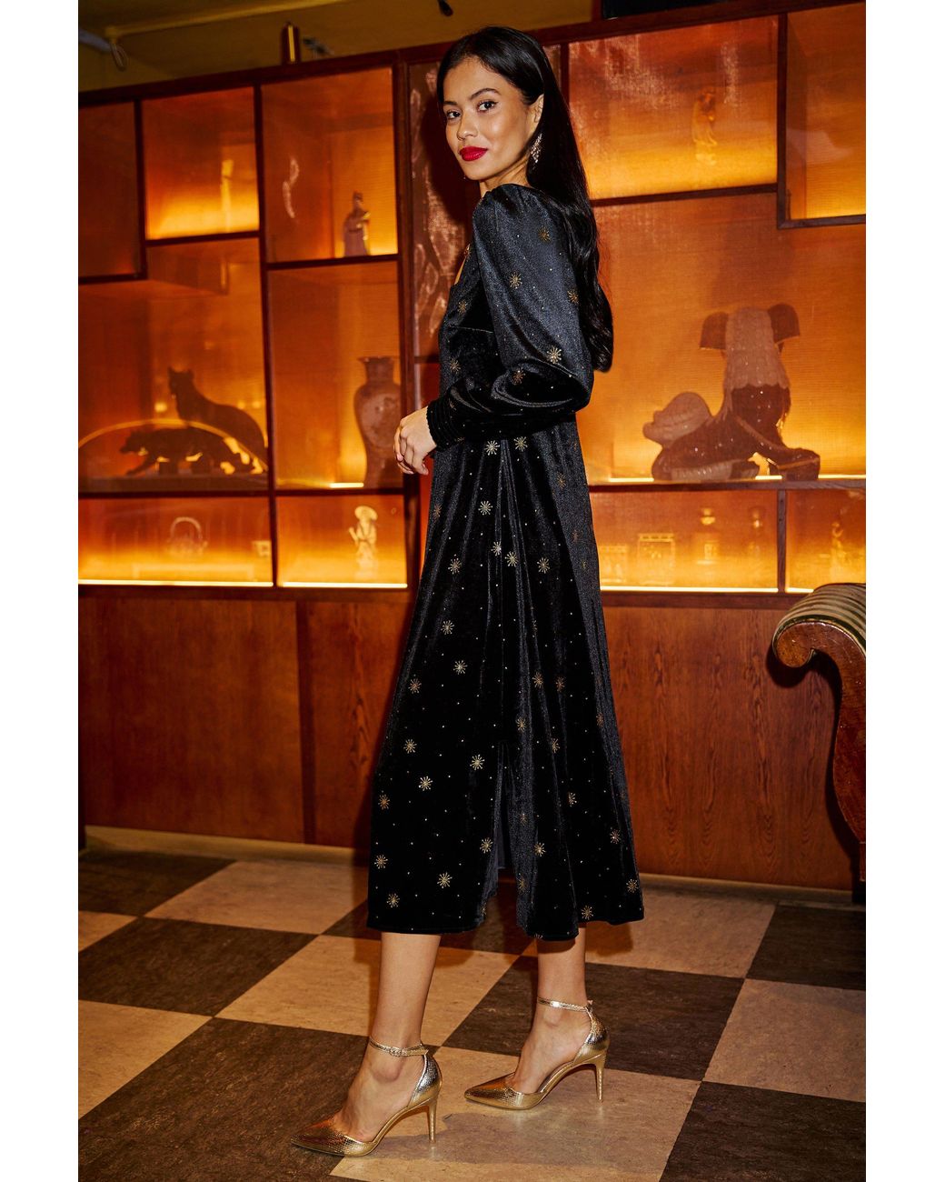 Yumi' Black Velvet Midi Dress With Starburst Foil Print