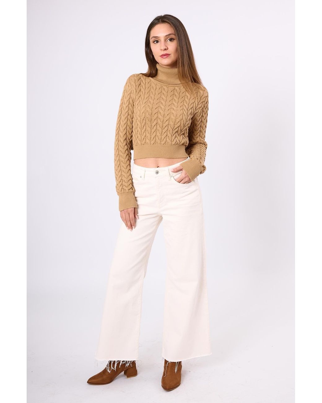 Peraluna White Scarlett Cable Knit Crop Jumper