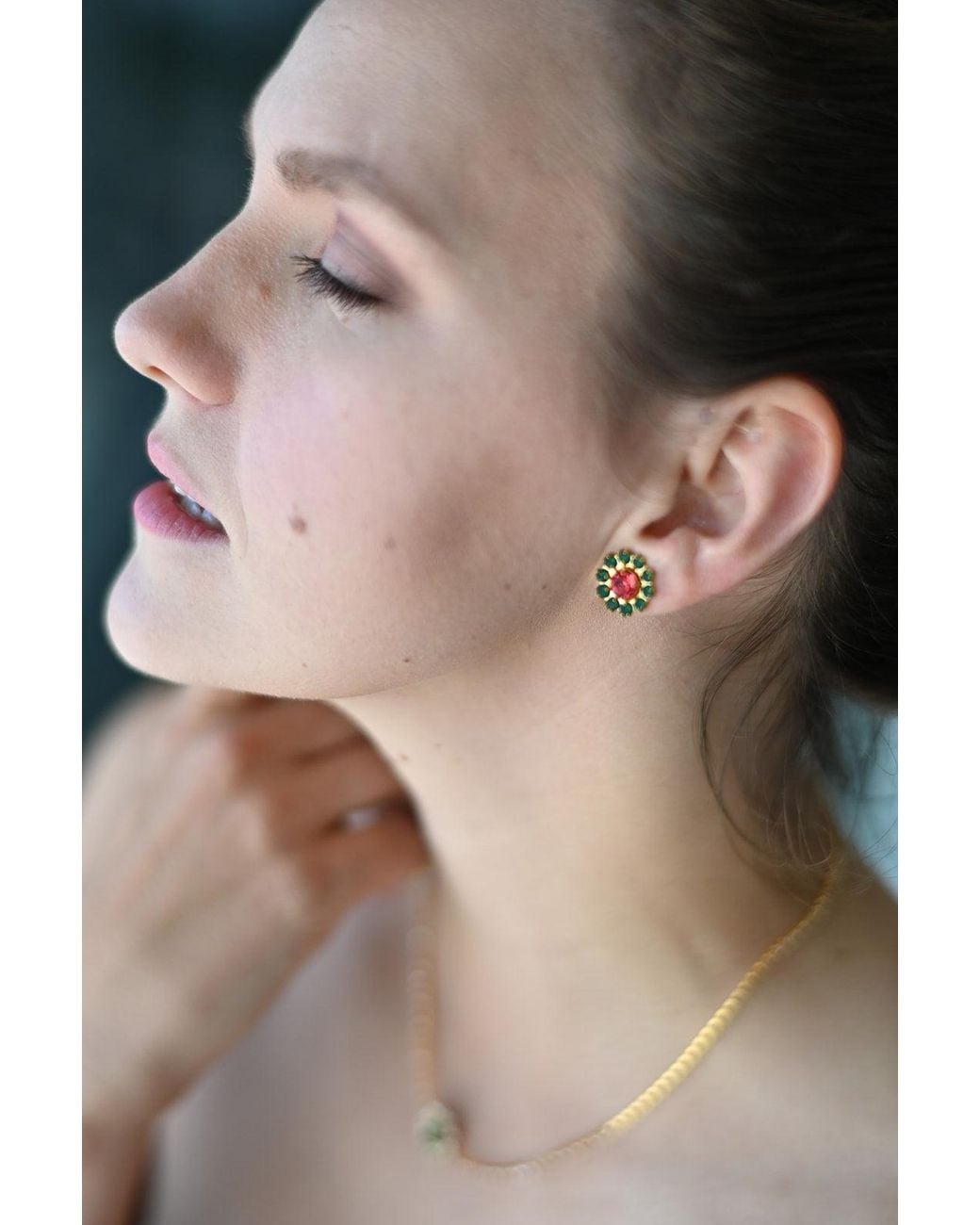 The Pink Reef White Tiny Georgian Stud