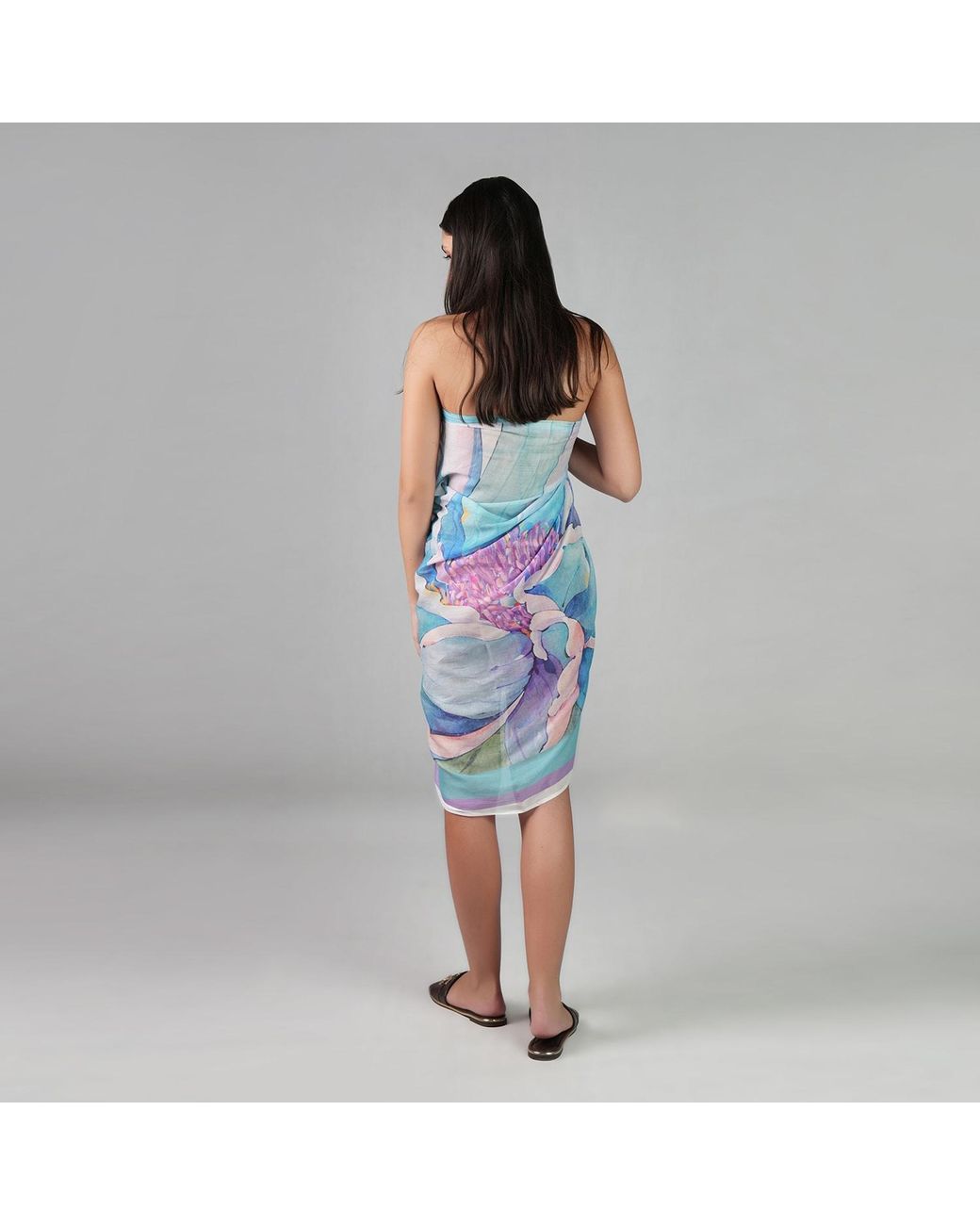DHARA SHETH DUBAI Blue Fleur Botanical Print Floral Resort Tube-Style Cotton Sarong