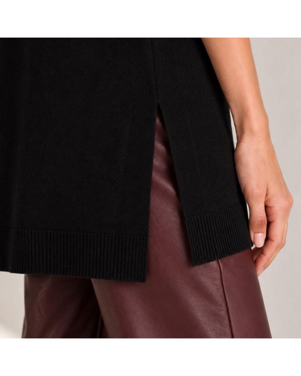 Nuvv Collection Black Asymmetric Merino Wool Sweater – Premium Italian Yarn