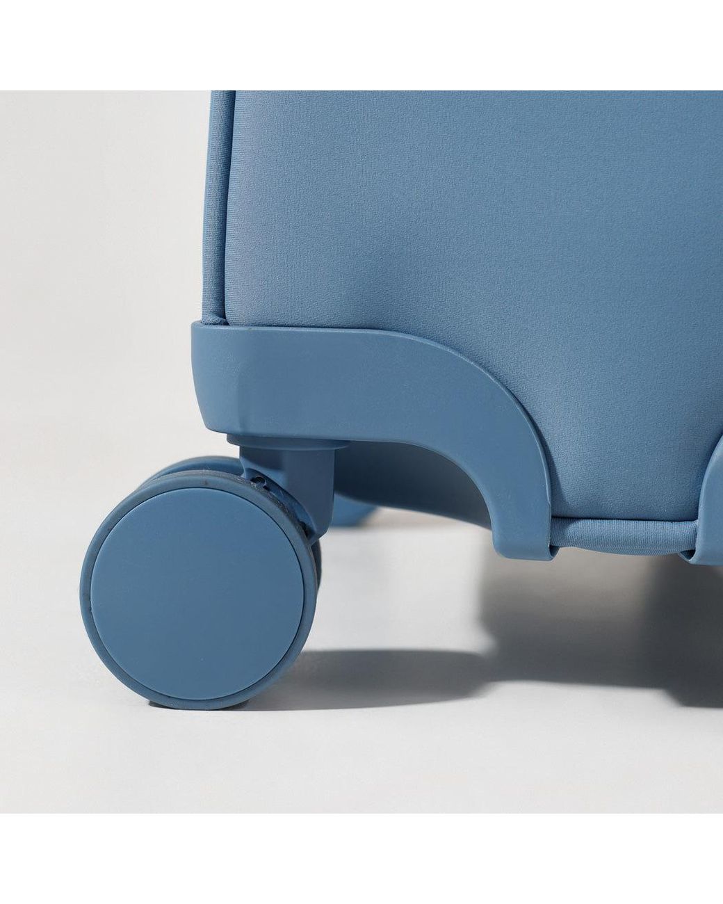 Pop Ups Brand Blue Carry On Stormy