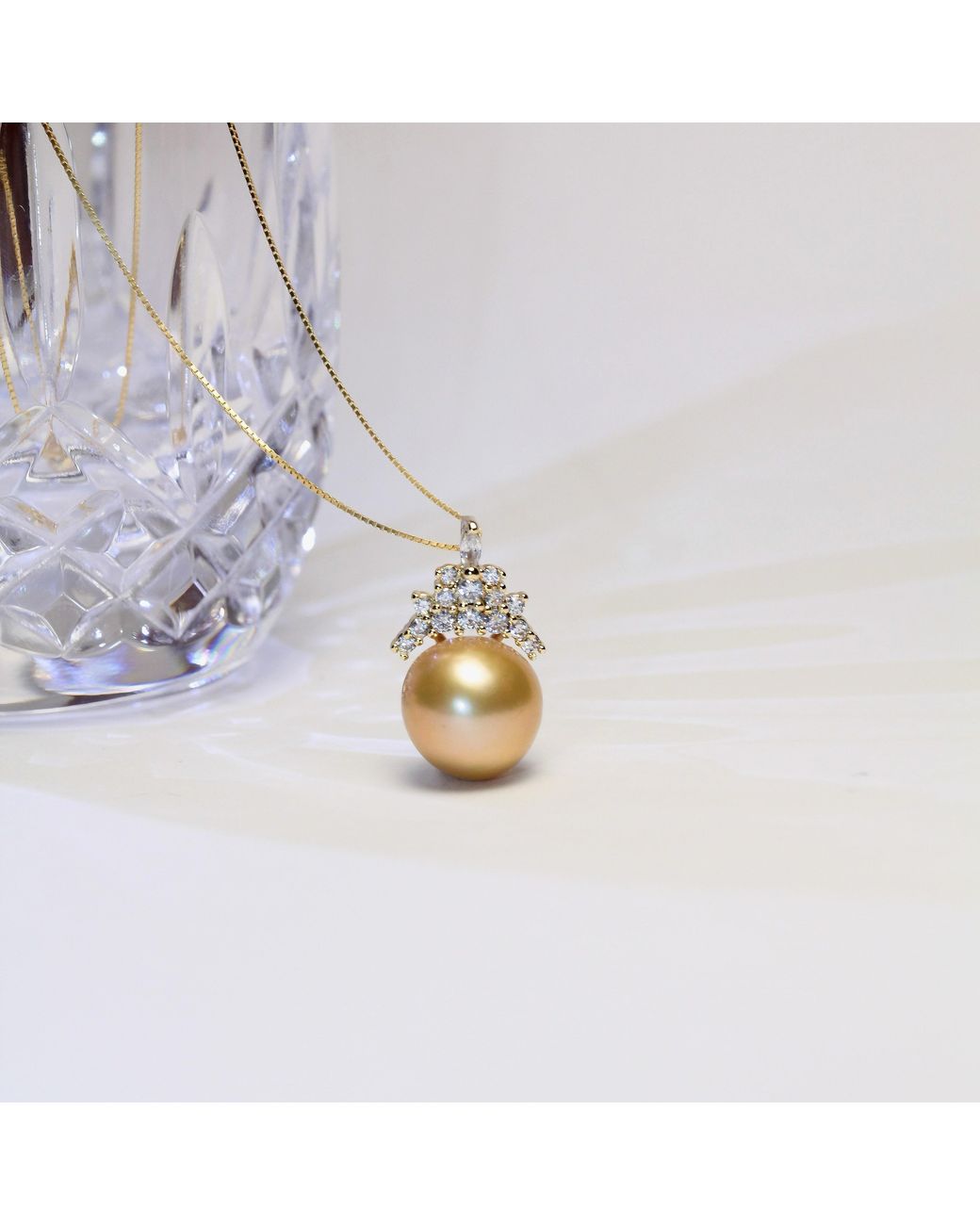 Ninemoo Metallic Solara Golden Pearl Necklace