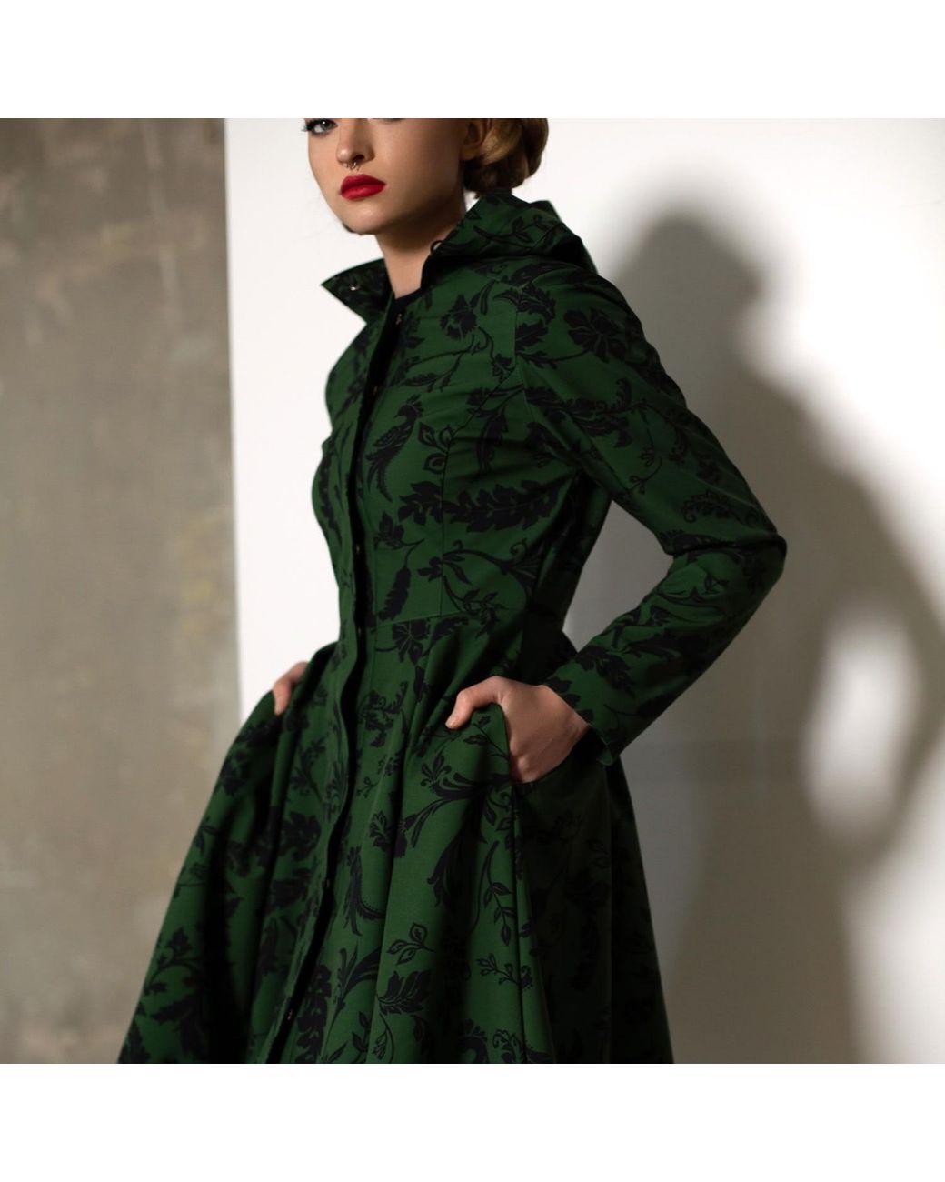 RainSisters Dark Green Hooded Waterproof Coat For Women: Forest Flower