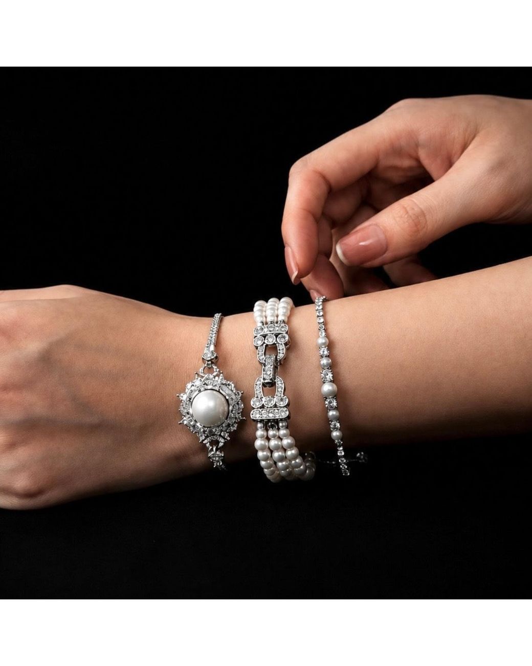 Ninemoo White Interlace Triple Pearl Bracelet