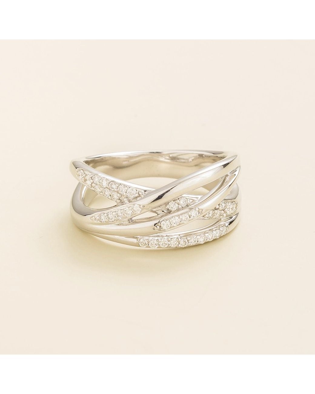 Juvetti White Val Ring