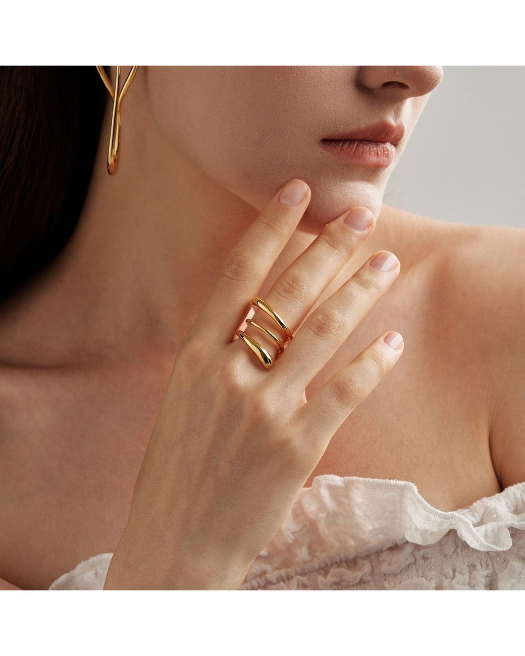 Meulien Metallic Rounded Coil Ring