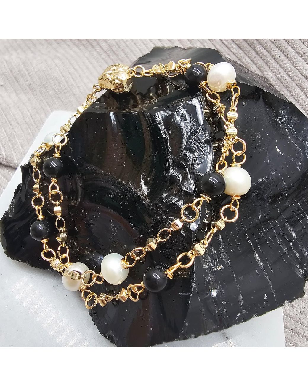 Farra Metallic Obsidian And Freshwater Pearl Double Layers Magnetic Clasp Bracelet